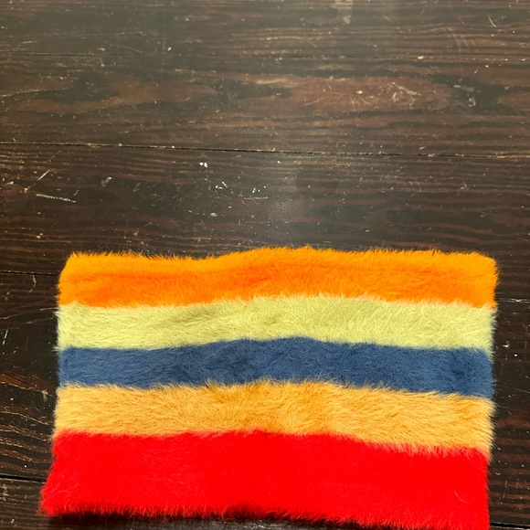 Fuzzy Fun Crop Top - Picture 4 of 4